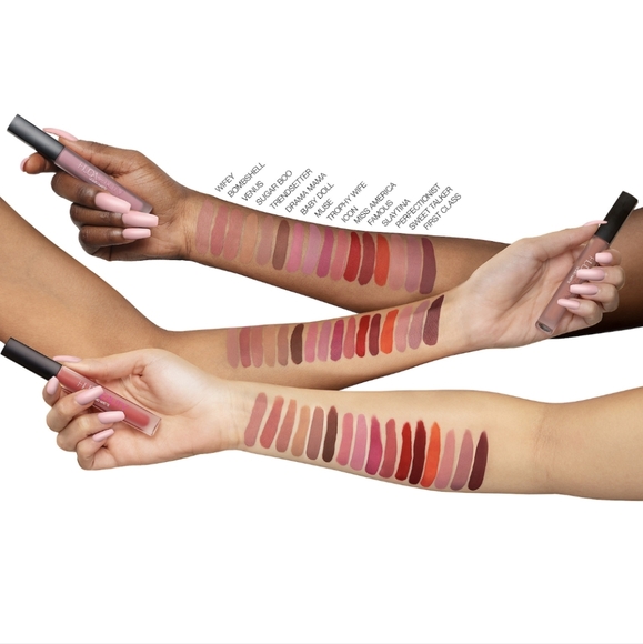 Huda Beauty Liquid Matte Ultra-Comfort Transfer-proof Lipstick in Sweet Talker - Picture 4 of 5